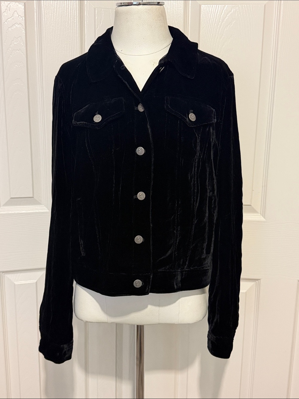 Sundance Wren II Velvet Jacket Classic Trucker Style